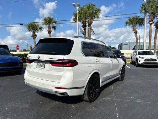 2023 BMW X7 xDrive40i
