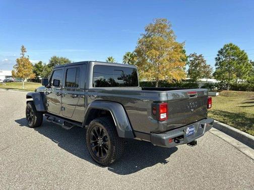 2024 Jeep Gladiator Nighthawk
