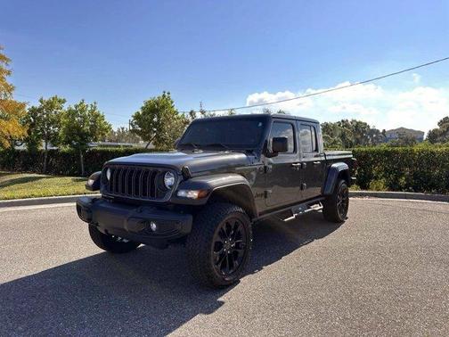 2024 Jeep Gladiator Nighthawk