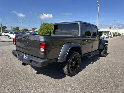 2024 Jeep Gladiator Nighthawk