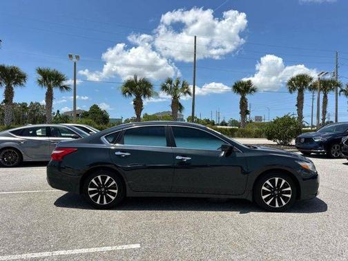 2017 Nissan Altima 2.5 SV