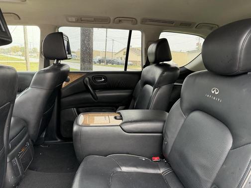 2014 INFINITI QX80 Base