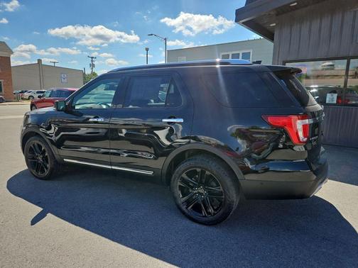 Shadow Black 2016 Ford Explorer Limited