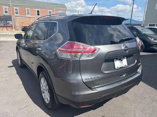 2016 Nissan Rogue SV