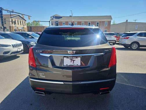Dark Mocha Metallic 2019 Cadillac XT5 Luxury