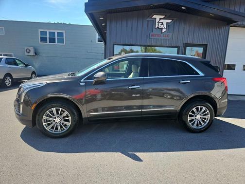 Dark Mocha Metallic 2019 Cadillac XT5 Luxury