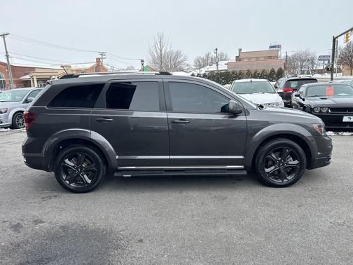 2018 Dodge Journey Crossroad