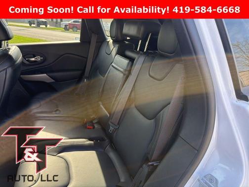 Bright White Clearcoat 2018 Jeep Cherokee Limited