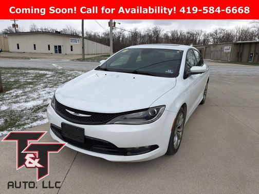 2016 Chrysler 200 S