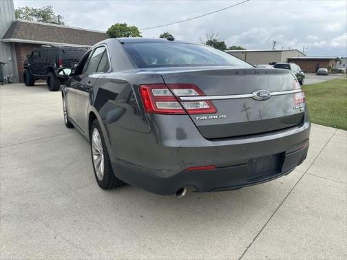 2017 Ford Taurus Limited