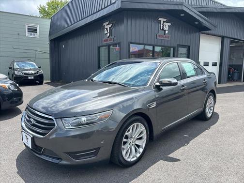 2017 Ford Taurus Limited