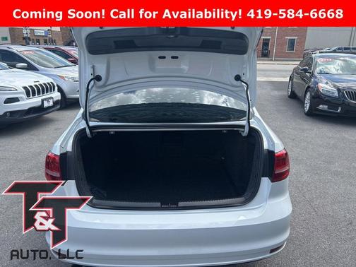 White 2015 Volkswagen Jetta Auto SE w/Connectivity