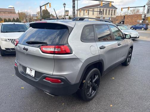 2016 Jeep Cherokee Altitude