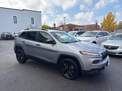 2016 Jeep Cherokee Altitude
