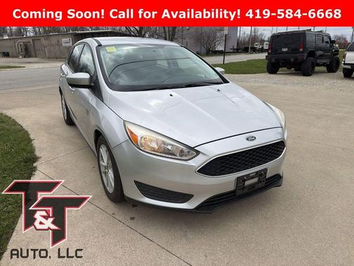 Ingot Silver 2018 Ford Focus SE