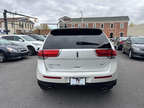 2014 Lincoln MKX Base