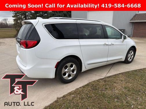 2017 Chrysler Pacifica Touring-L