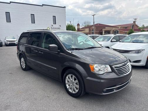 Granite Crystal Metallic Clearcoat 2015 Chrysler Town & Country Touring