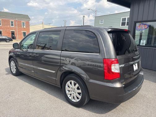 Granite Crystal Metallic Clearcoat 2015 Chrysler Town & Country Touring