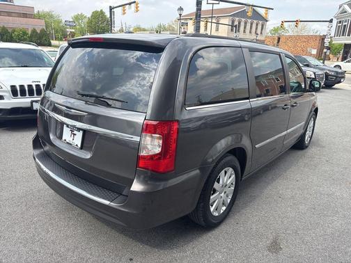 Granite Crystal Metallic Clearcoat 2015 Chrysler Town & Country Touring