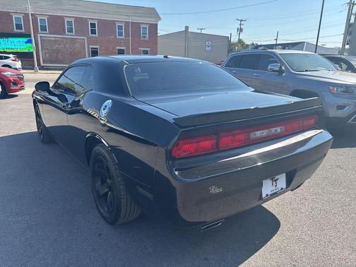 2011 Dodge Challenger Base