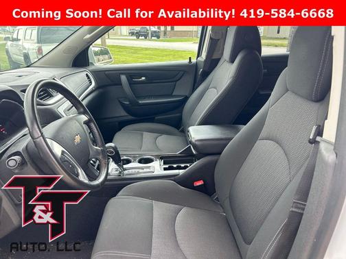 Iridescent Pearl Tricoat 2016 Chevrolet Traverse 2LT