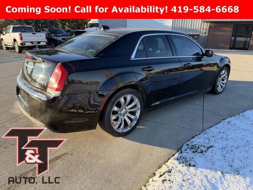 2017 Chrysler 300 Limited