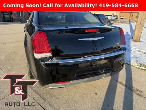 2017 Chrysler 300 Limited