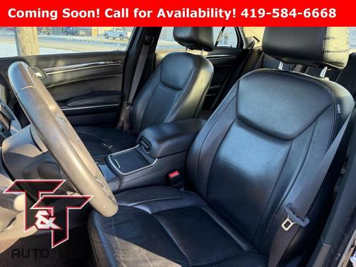 2017 Chrysler 300 Limited