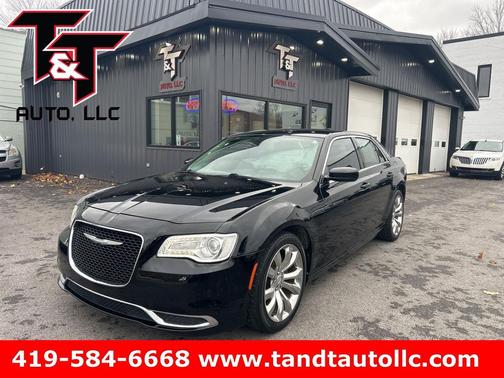 2017 Chrysler 300 Limited