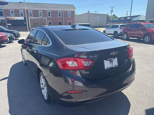 Tungsten Metallic 2017 Chevrolet Cruze Premier