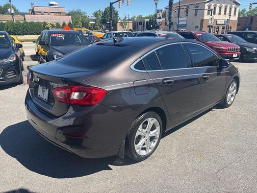 Tungsten Metallic 2017 Chevrolet Cruze Premier