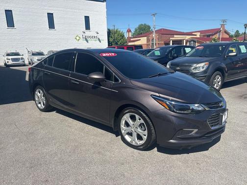 Tungsten Metallic 2017 Chevrolet Cruze Premier