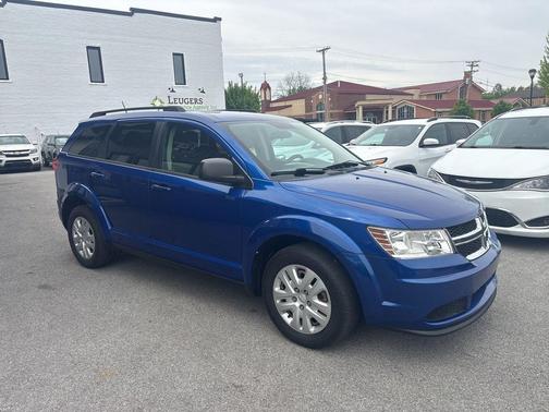 Blue Streak Pearlcoat 2015 Dodge Journey SE