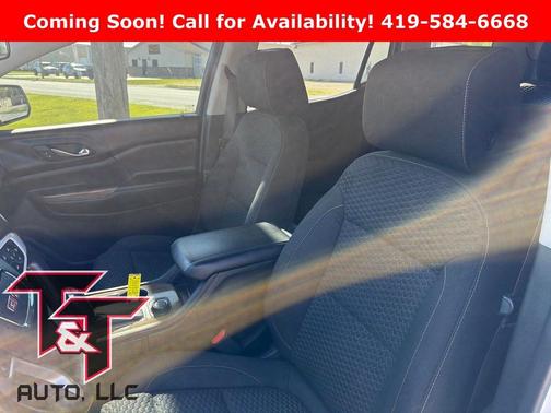 Summit White 2017 GMC Acadia SLE-1