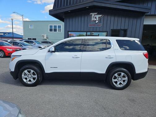 Summit White 2017 GMC Acadia SLE-1