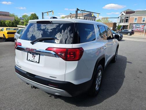 Summit White 2017 GMC Acadia SLE-1
