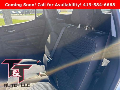 Summit White 2017 GMC Acadia SLE-1