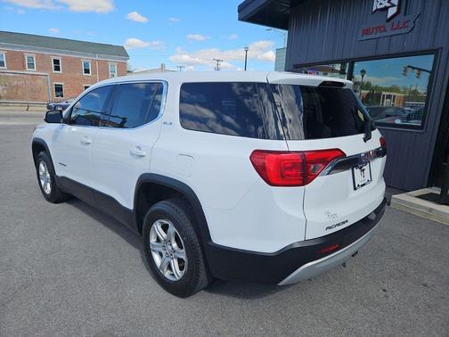 Summit White 2017 GMC Acadia SLE-1