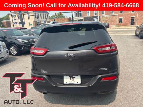 Granite Crystal Metallic Clearcoat 2016 Jeep Cherokee Latitude