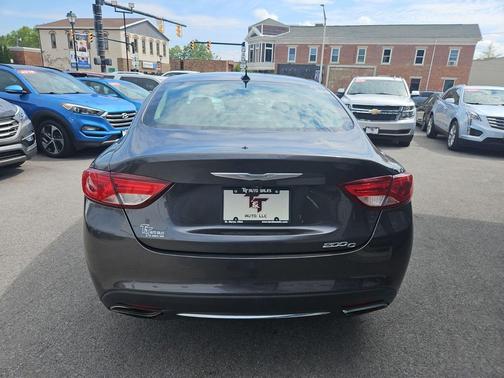Granite Crystal Metallic Clearcoat 2015 Chrysler 200 C