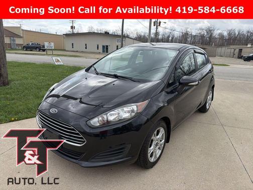 Tuxedo Black Metallic 2014 Ford Fiesta SE