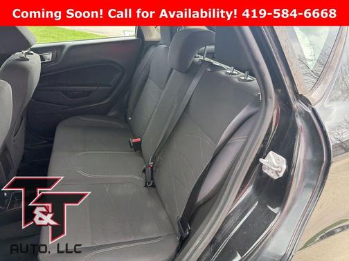 Tuxedo Black Metallic 2014 Ford Fiesta SE