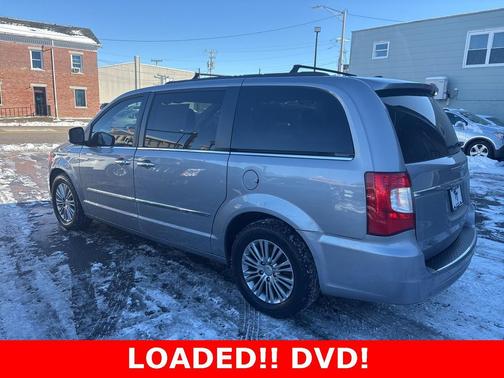 2014 Chrysler Town & Country Touring-L