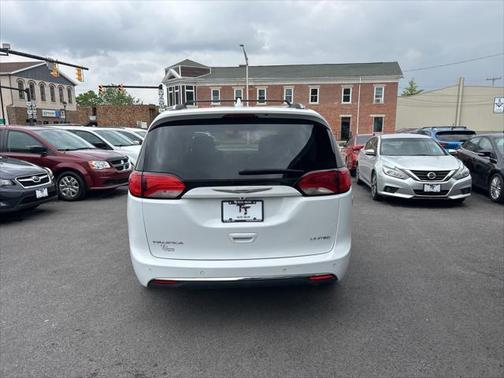 2018 Chrysler Pacifica Limited