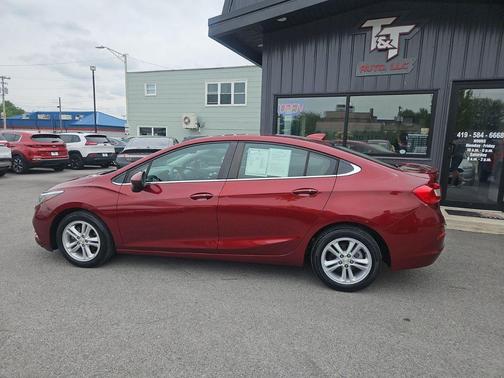 Siren Red Tintcoat 2016 Chevrolet Cruze LT Auto