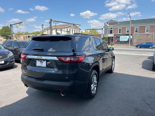 2020 Chevrolet Traverse LT Cloth