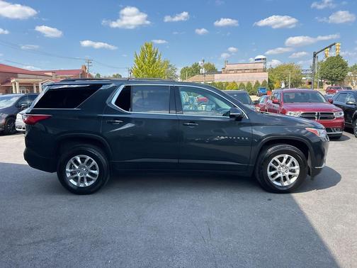 2020 Chevrolet Traverse LT Cloth