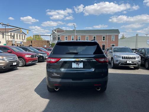 2020 Chevrolet Traverse LT Cloth