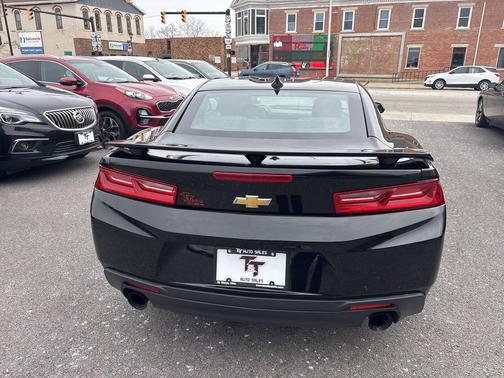 2018 Chevrolet Camaro 1LS